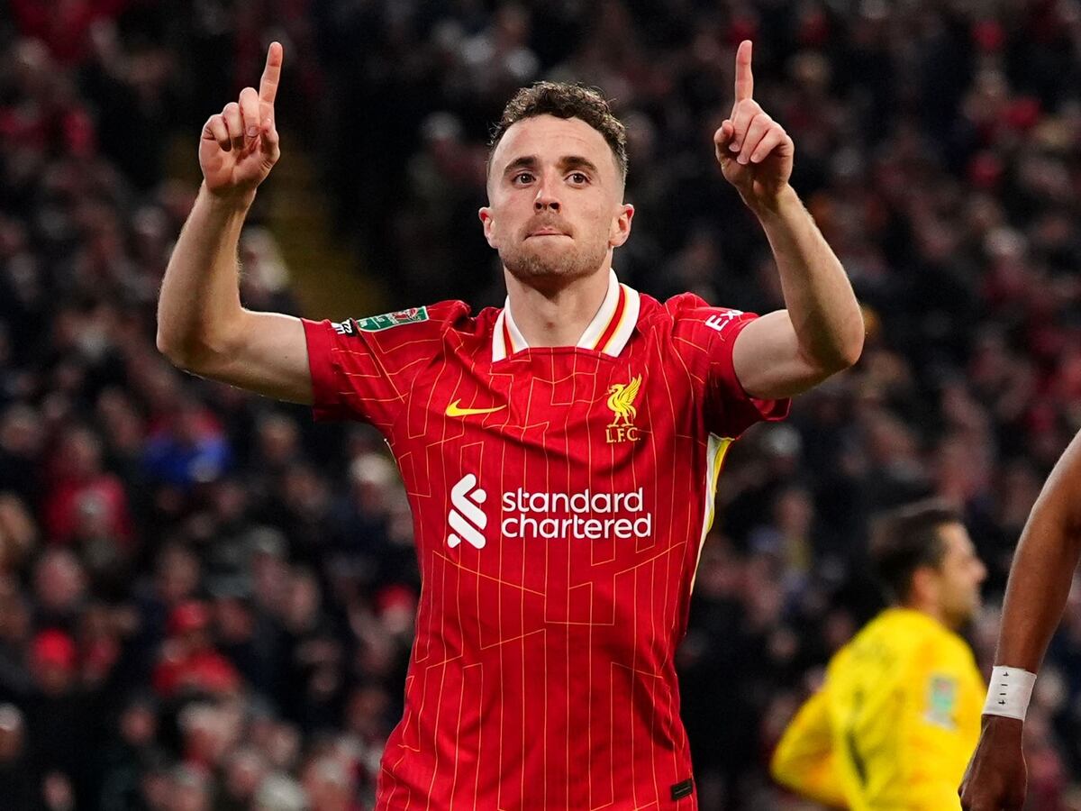 Diogo Jota double helps Liverpool to comfortable win over 10-man West Ham