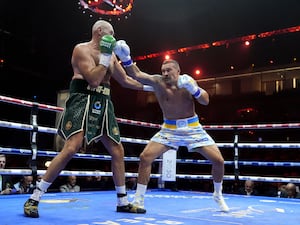 Oleksandr Usyk fights Tyson Fury