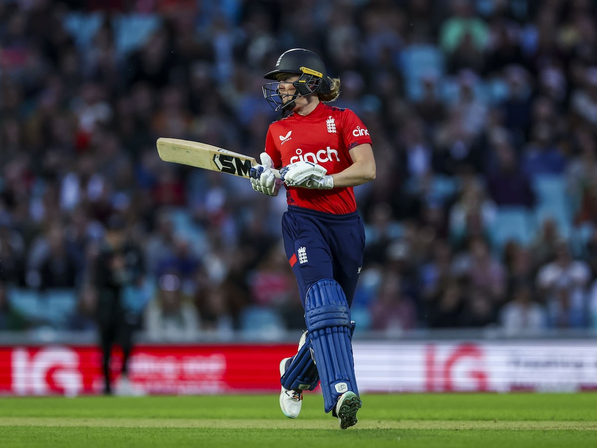 Heather Knight felt England were on for Ashes victory before rain stopped play