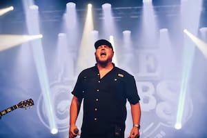 Liam Price as Luke Combs