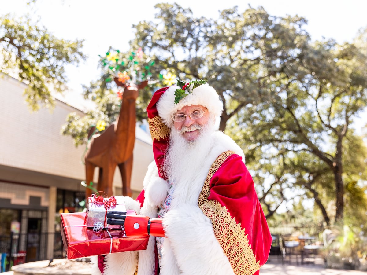 Professional Santa becomes first in the world to get bionic arm, UK firm claims