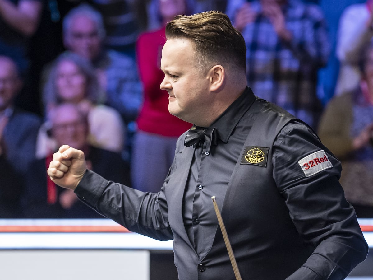 Shaun Murphy battles past Ding Junhui in final-frame decider