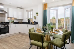 BM - 007 - Barratt Homes' Maidstone style home kitchen dining room