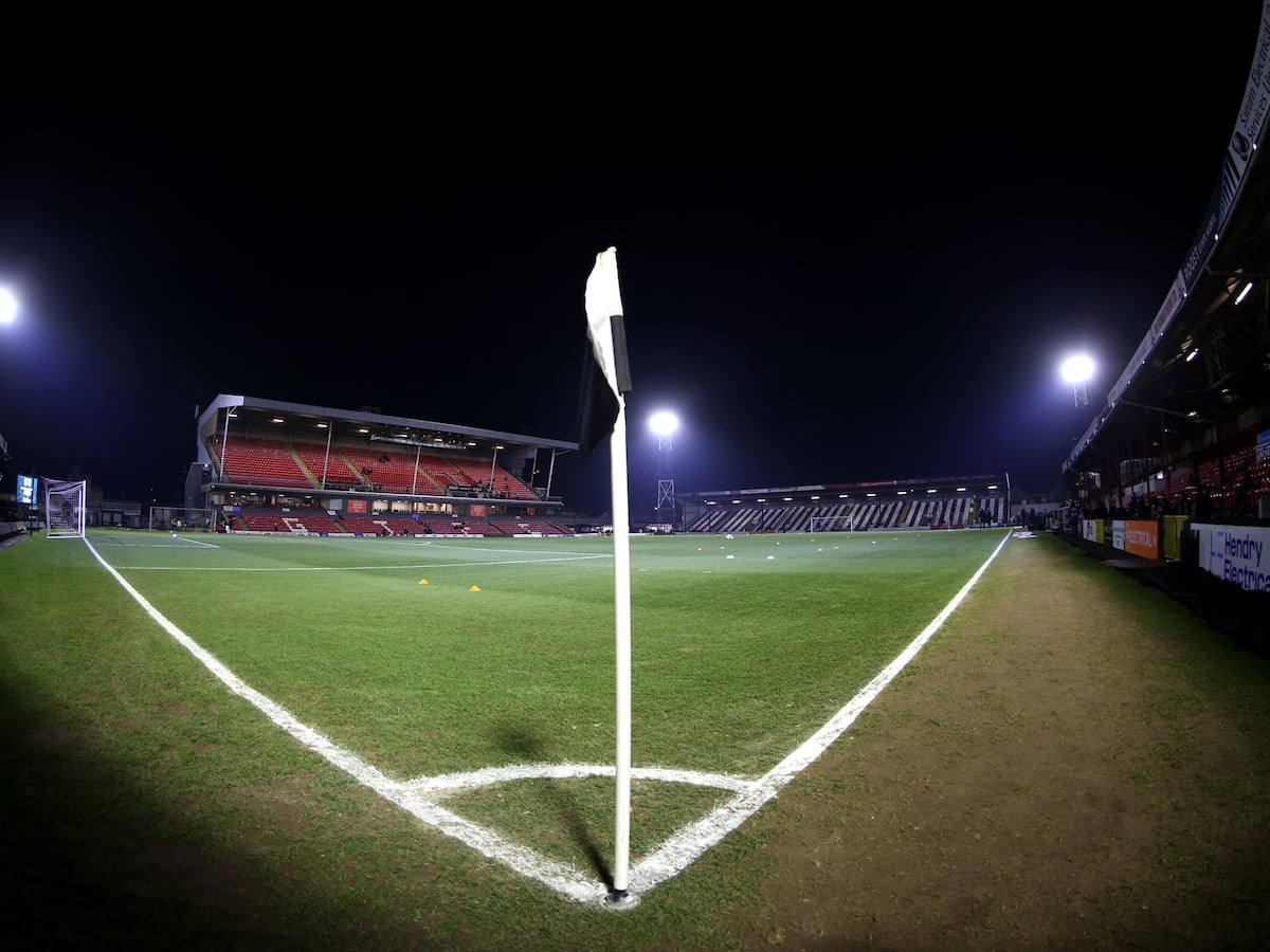 Grimsby-Notts County postponed 90 minutes from kick-off as cold snap continues