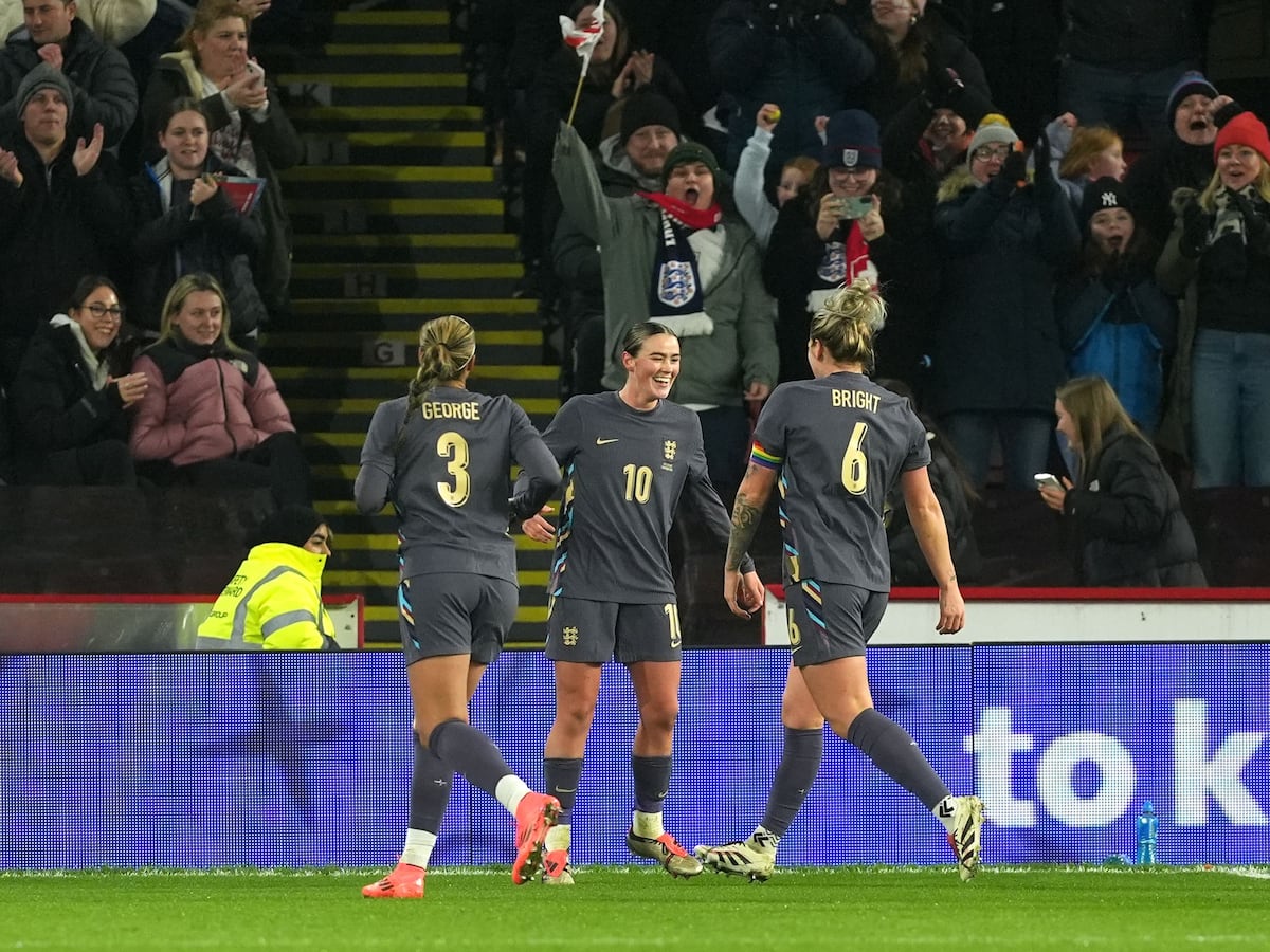 England end 2024 with win over Switzerland thanks to early Grace Clinton strike