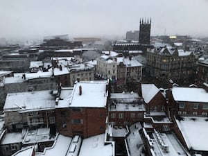 Snow fall over Wolverhampton (November 19)