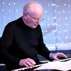 Keyboard player Steve Lodder in action