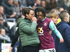 Hannibal Mejbri (right) and Burnley boss Scott Parker