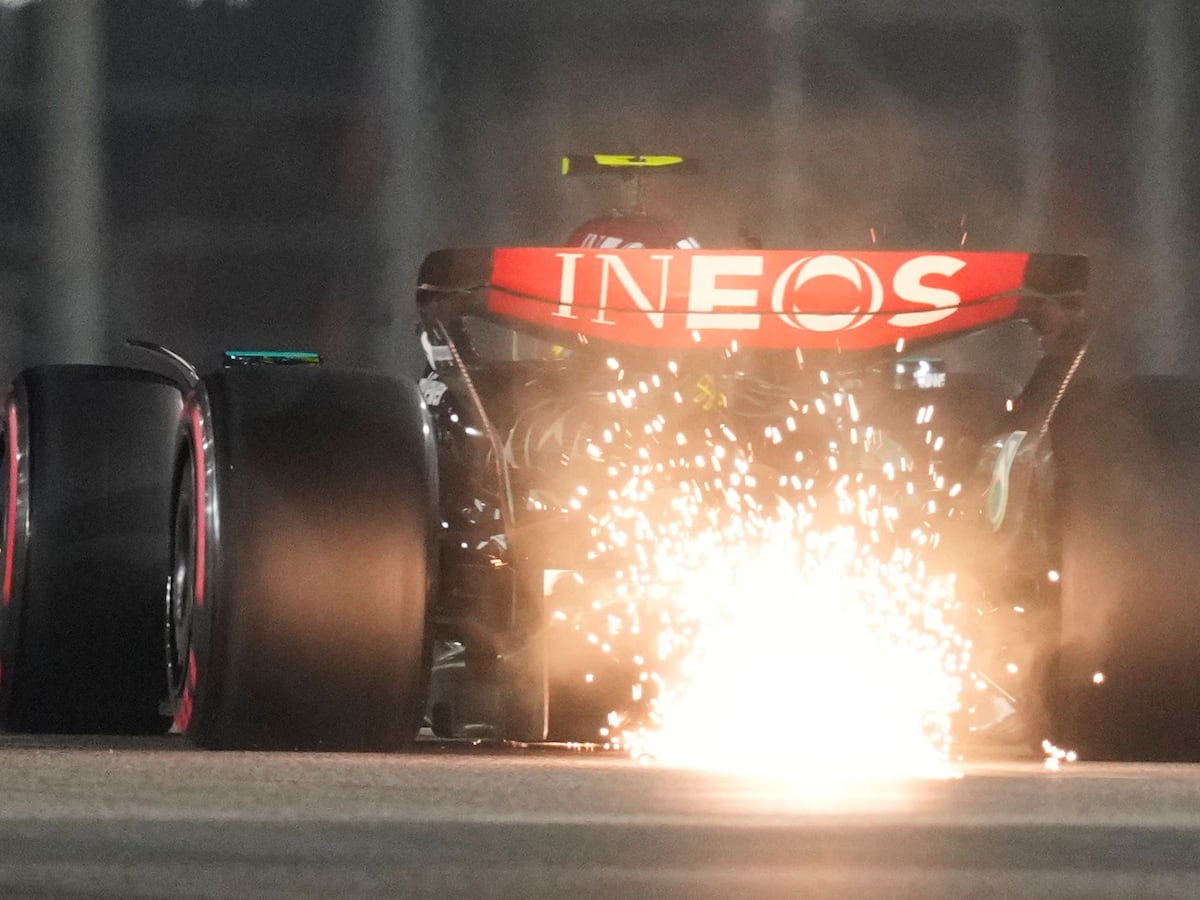 Lewis Hamilton suffers early elimination in Abu Dhabi qualifying