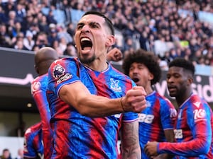 Daniel Munoz celebrates for Crystal Palace