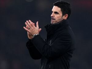 Mikel Arteta applauds