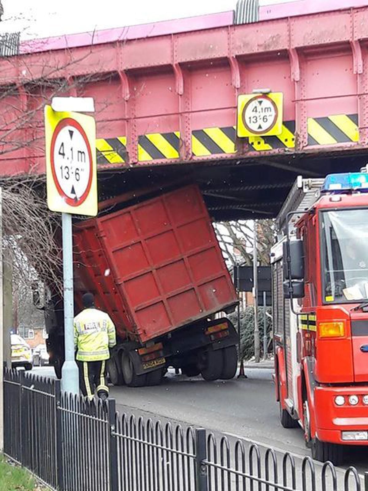 Lorry Hits Metro Bridge Leading To Long Delays For Drivers Express And Star