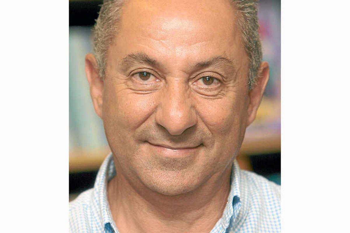 Ex-West Brom boss Ossie Ardiles injured in Falkland Islands smash ...