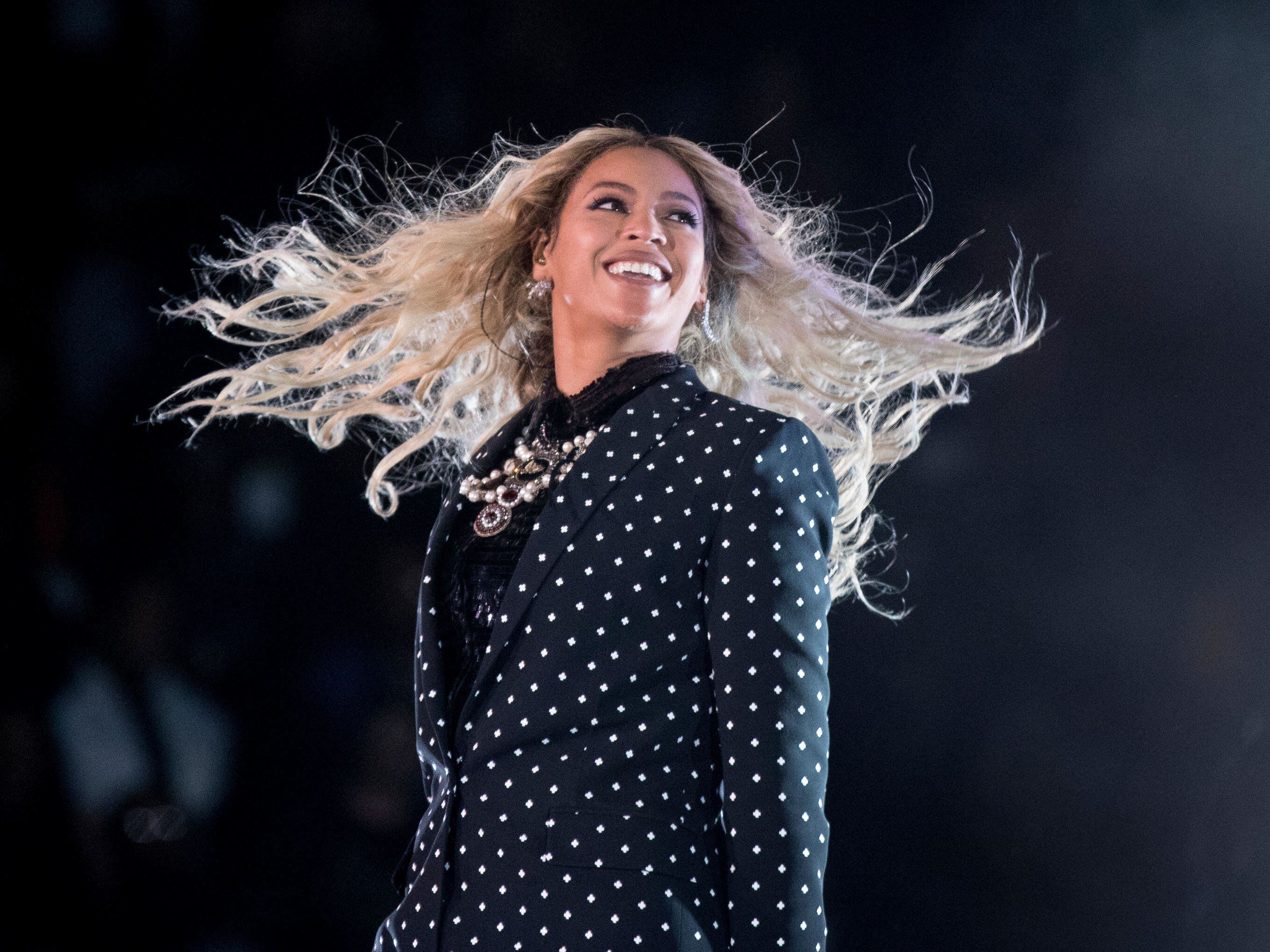 Beyonce becomes first black woman to top Billboard’s country music chart