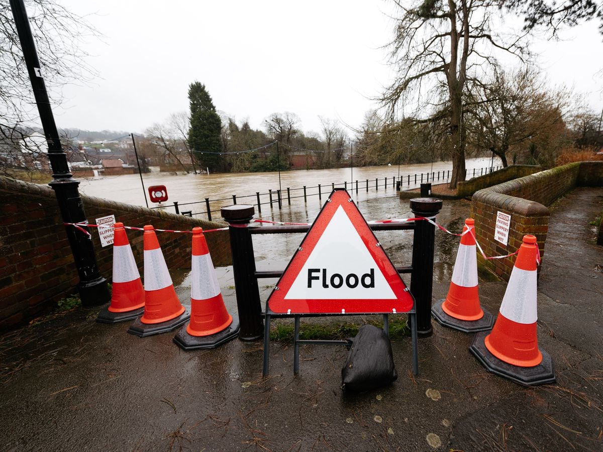 Bridgnorth river level rises close to heights seen in record flood of ...