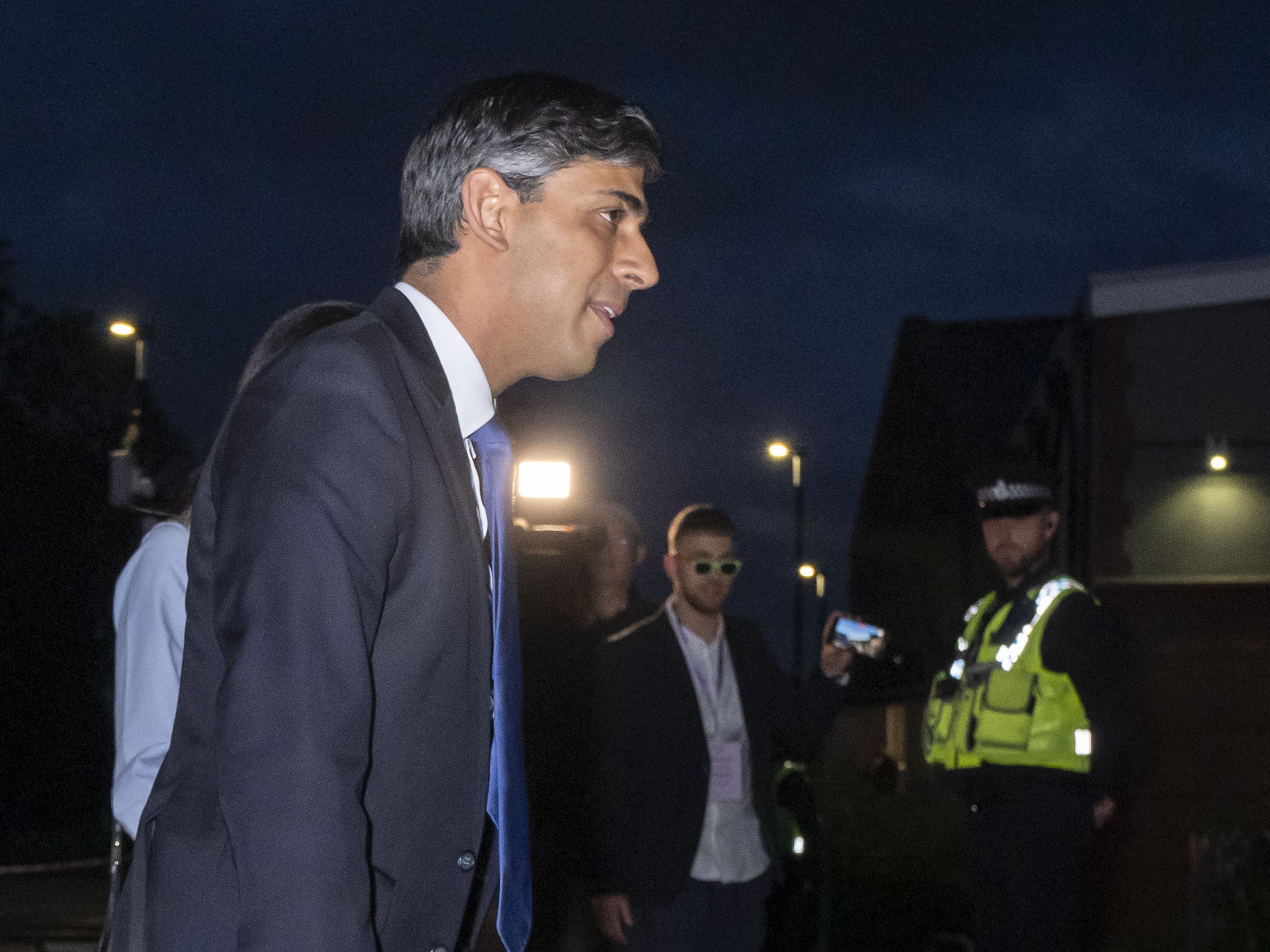 Keir Starmer to be new prime minister as Rishi Sunak concedes defeat