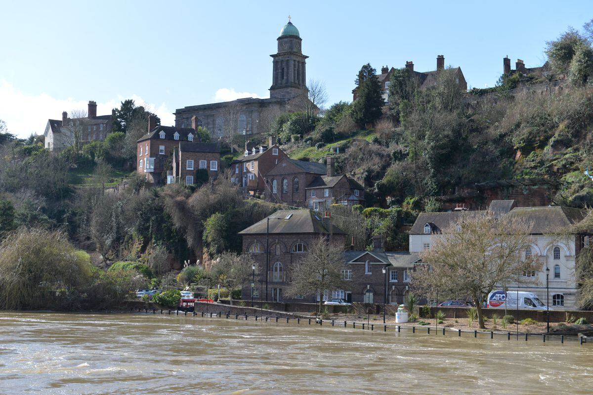 GALLERY: River Severn Flooding Forces Evacuations - In Photos | Express ...