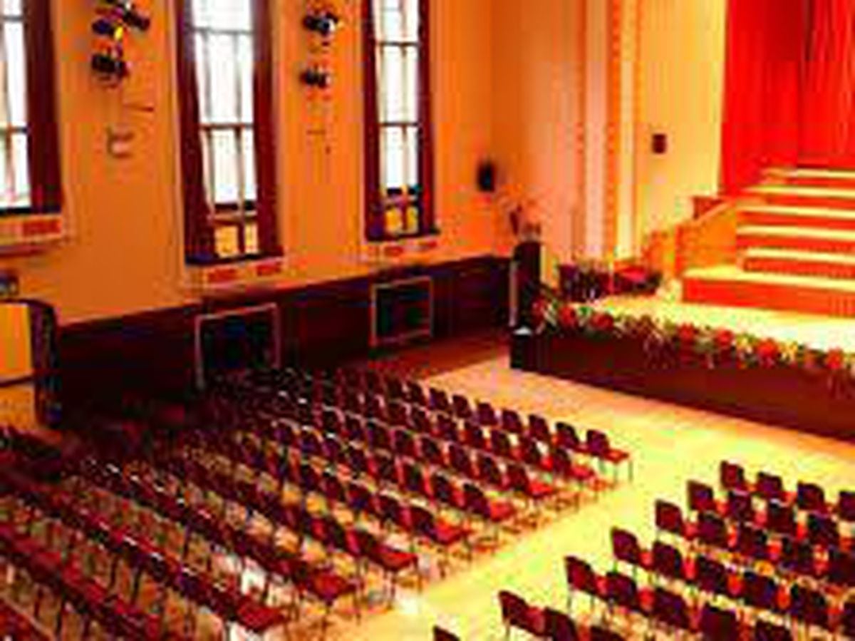 dudley-town-hall-closing-for-the-summer-as-refurbishment-begins