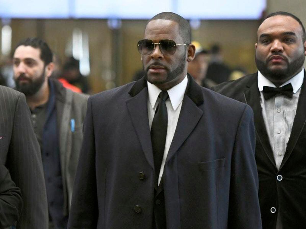 R Kelly Facing 11 New Sex Assault Charges Express And Star 