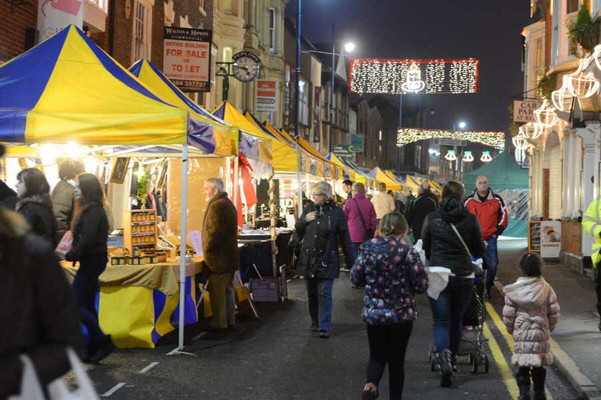 Smiles and snow at Stourbridge lights event Express & Star